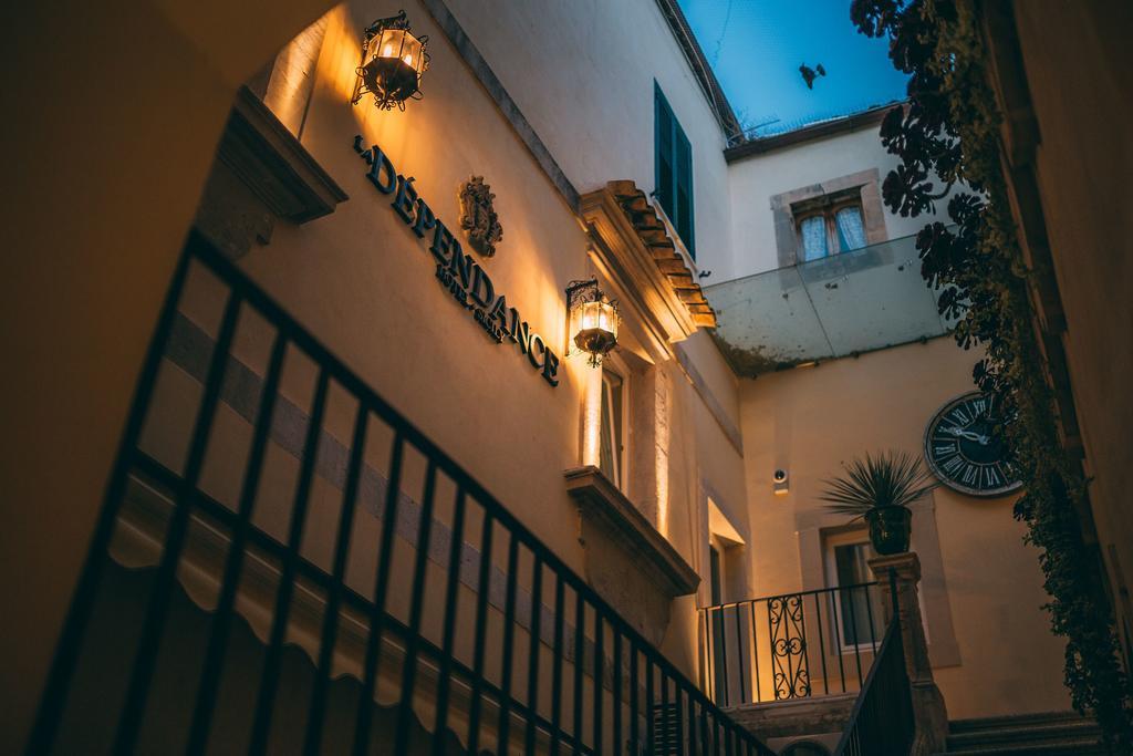 La Dépendance Hotel Noto Exterior foto